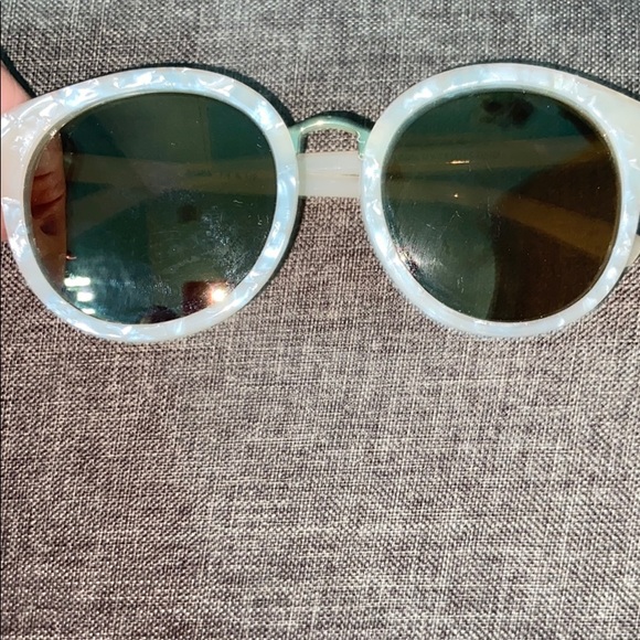 Accessories - Sunglasses